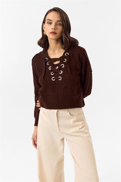 Kuş Gözlü Bağcıklı Kazak