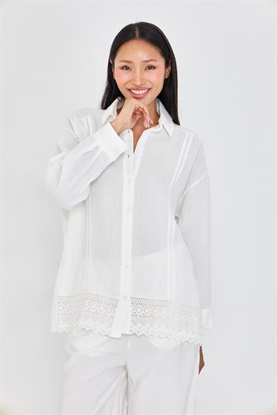 Dantel Detaylı Keten Görünümlü Gömlek 