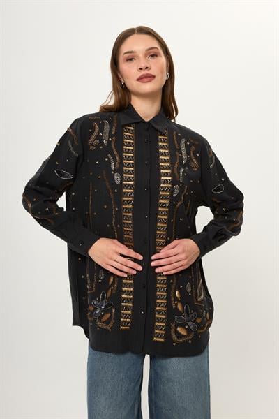 Pul ve Boncuk İşlemeli Oversize Gömlek