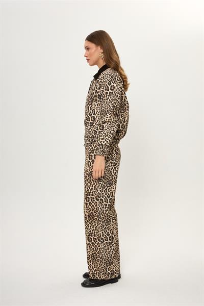 Leopar Desenli Yıkamalı Pantolon