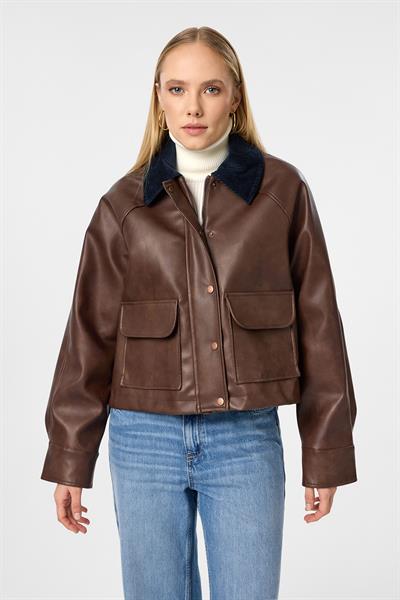 Kadife Detaylı Kısa Deri Ceket