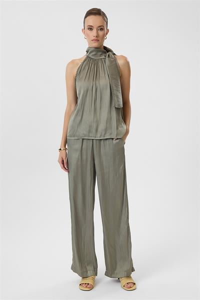 Omuzdan Bağlamalı Saten Bluz