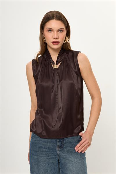 Fular Yakalı Saten Bluz
