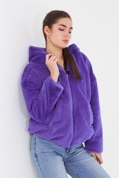 Etek Ucu Lastikli Kapüşonlu Peluş Mont 