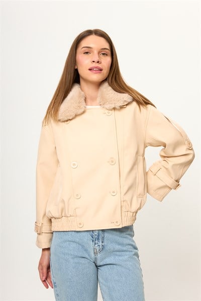 Kürklü Düğmeli Kısa Trençkot