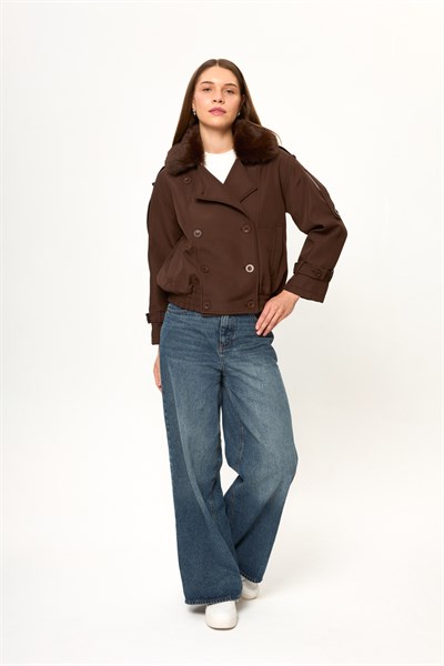 Kürklü Düğmeli Kısa Trençkot