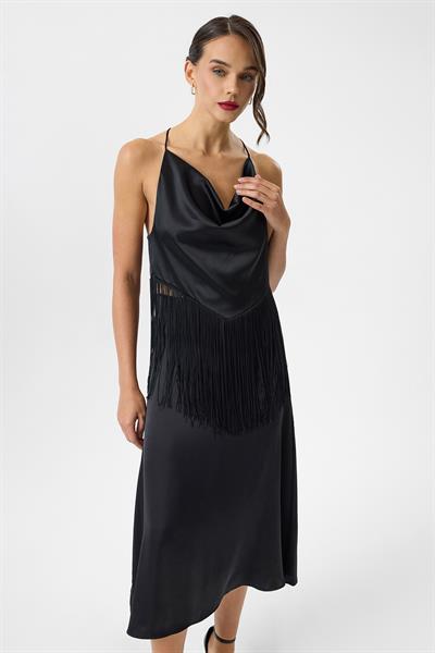 Püskül Detaylı Askılı Saten Bluz