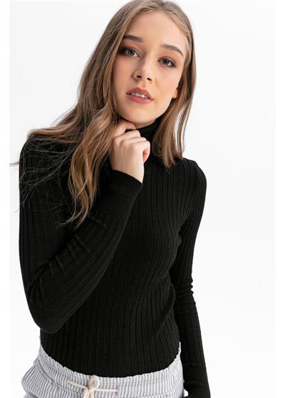 Likrali Bogazli Triko - Siyah