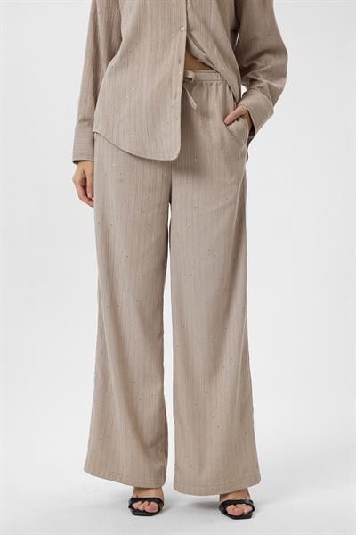 Çizgili Pullu Pantolon