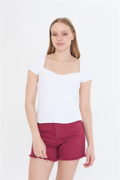 Geniş Yaka Kısa Kol Triko 