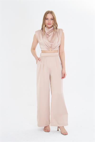 Halka Detaylı Pileli Saten Bluz 