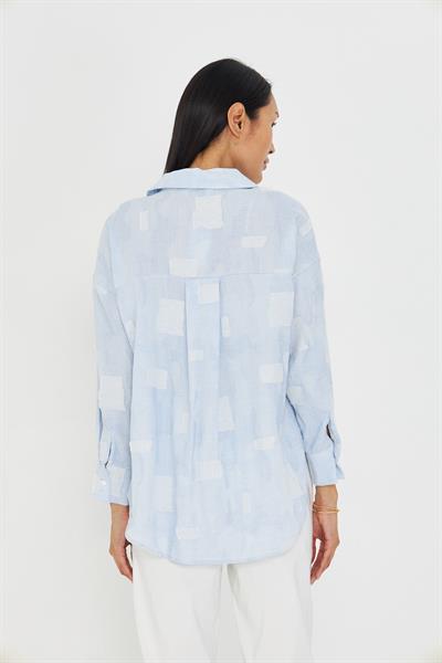 Jakarlı Keten Görünümlü Gömlek