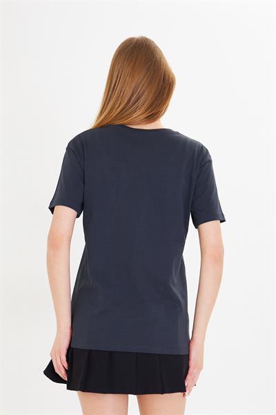 Kalpli Taş İşlemeli T-Shirt