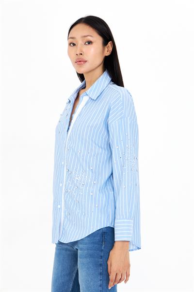 Kolu ve Önü Taşlı Çizgili Poplin Gömlek