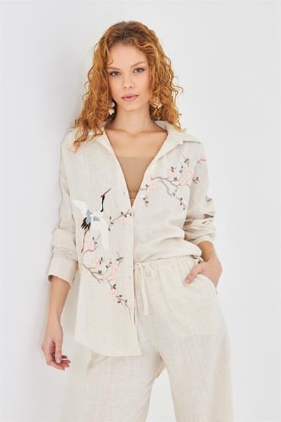 Leylek Nakışlı Keten Görünümlü Gömlek 