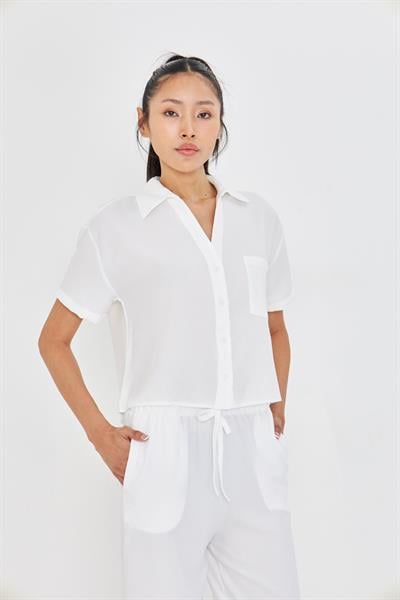 Önü Cepli Kısa Keten Görünümlü Gömlek