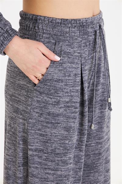 Pileli Beli Lastikli Triko Pantolon 