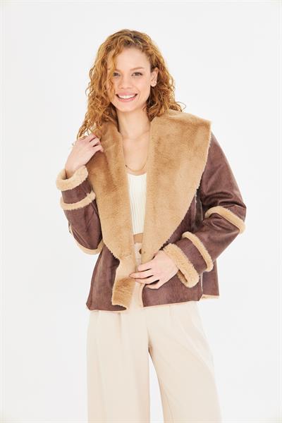 Pis Dikişli Peluşlu Kısa Deri Kaban 