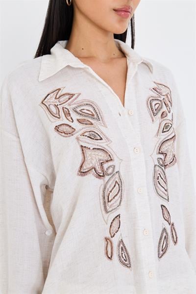 Pullu Nakışlı Keten Görünümlü Gömlek