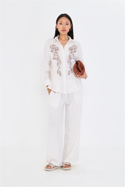 Pullu Nakışlı Keten Görünümlü Gömlek