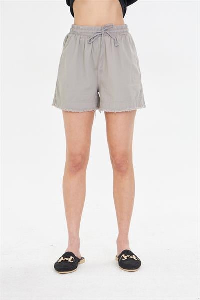 Püsküllü Gabardin Şort 
