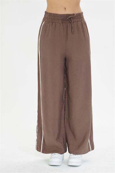 Şerit Detaylı Modal Pantolon