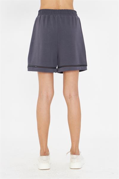 Şerit Detaylı Modal Şort