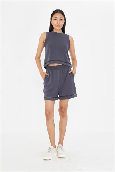 Şerit Detaylı Modal Şort