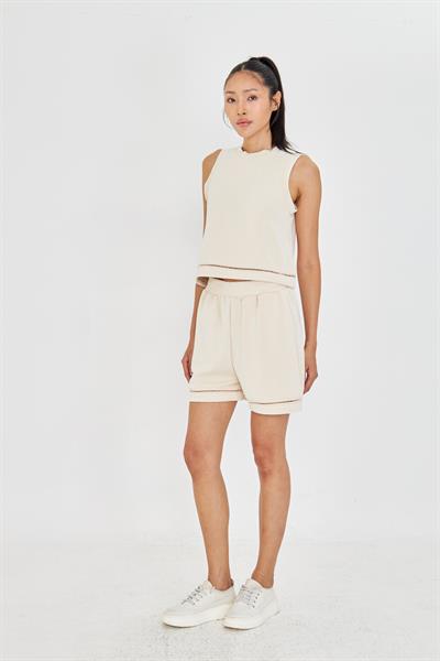 Şerit Detaylı Modal Şort