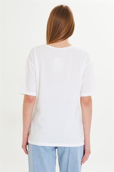 V Yaka Çoklu Kalp Baskılı T-Shirt