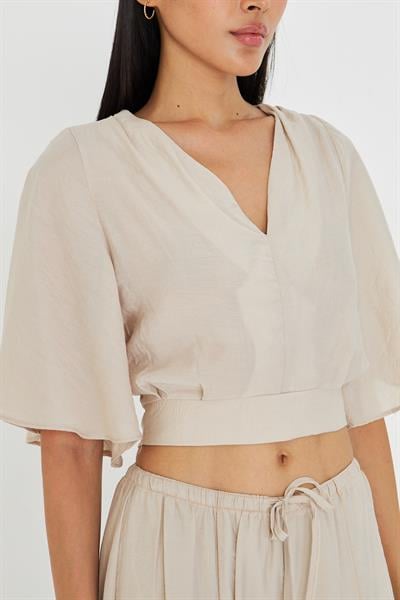 V Yaka Sırt Dekolteli Bluz