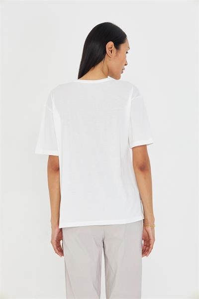 Yıldız İşlemeli T-Shirt