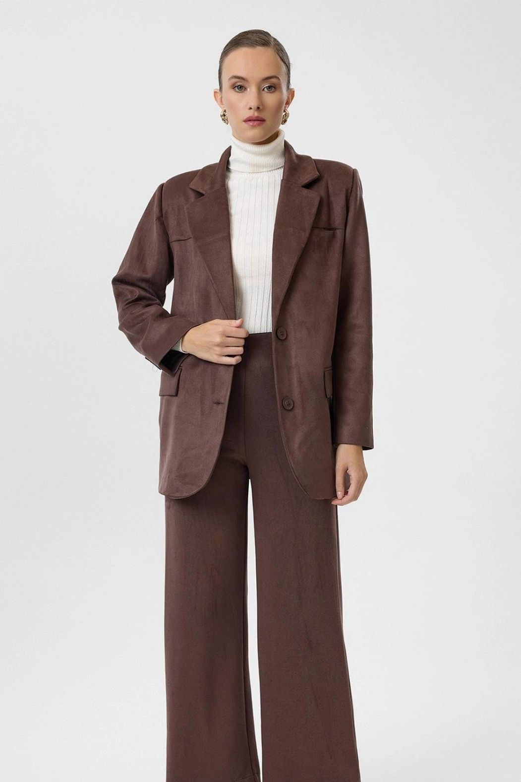 Kahverengi Süet Ceket Kombini