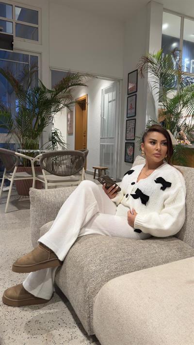 Fiyonk Detaylı Hırka