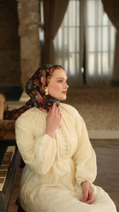 SECRET GARDEN DESEN EŞARP SİYAH