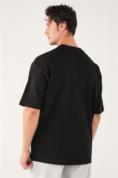 Bisiklet Yaka Siyah T-Shirt