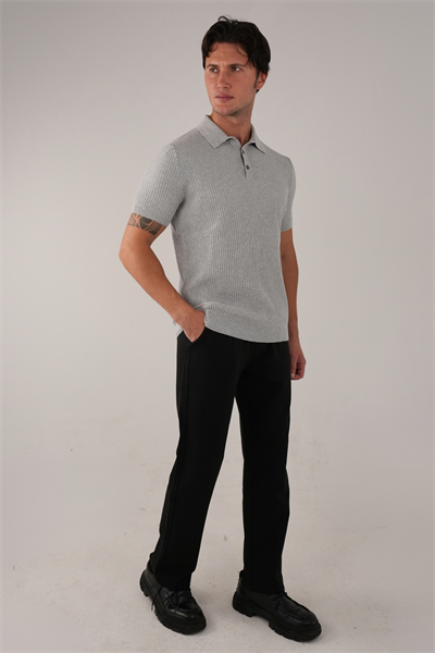 Siyah Pamuk Karışımlı Relaxed Fit Pantolon
