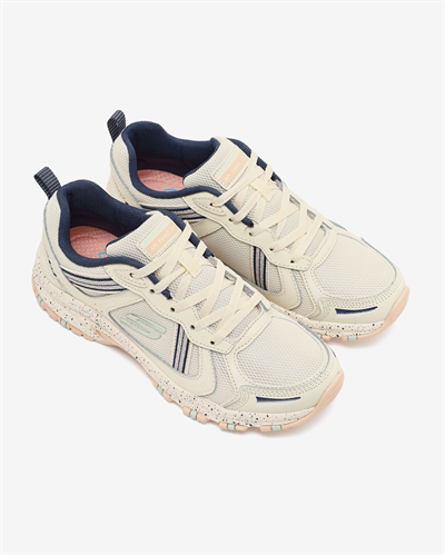 SKECHERS HILLCREST Bot ve Outdoor Ayakkabısı Kadın