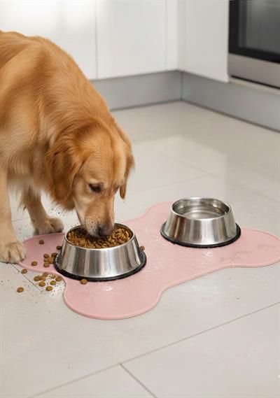 %100 Silikon Kaymaz Köpek Mama Matı 