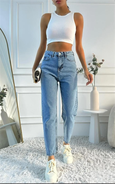  Kadın Mavi Kar Yıkama Mom Jeans