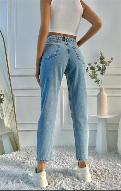  Kadın Mavi Kar Yıkama Mom Jeans