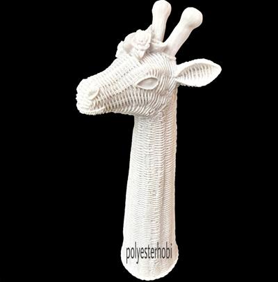 OB 1119 - Hasır Dokulu Zürafa Küçük Boy Ham Polyester Obje