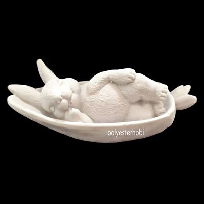 Ob 1929 - Havuçta Yatan Tavşan Ham Polyester Obje