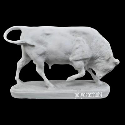 OB 1933 - Boğa Büst Ham Polyester Obje