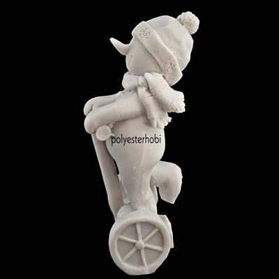 OB 1937 - Scooter Detaylı Kardan Adam Ham Polyester Obje