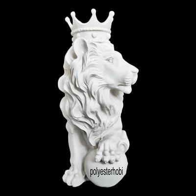 OB 2362 - Aslan Kral Top Detaylı Büst Ham Polyester Dekoratif Obje