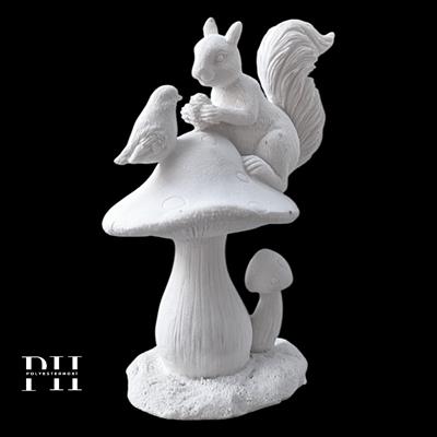 Ob 2577 - Mantar Üzerinde Sincap Ham Polyester Obje