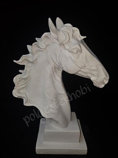 ob-547-robert-at-bust-heykel-ham-polye-c2-a02.jpg