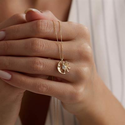 14 Ayar Altın Tasarım Kolye