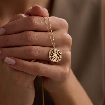 14 Ayar Altın Tasarım Kolye